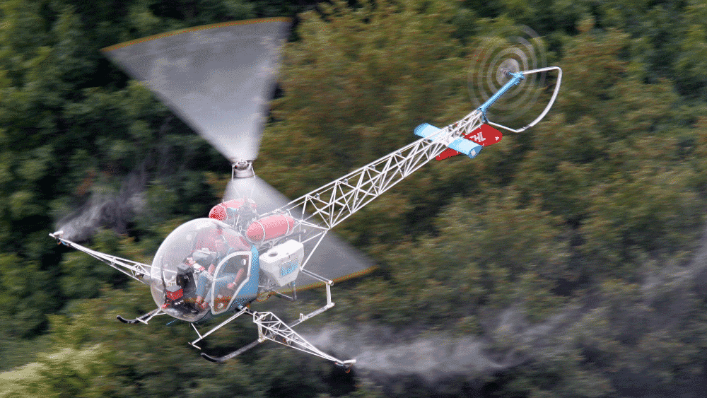 épandage-produit-chimique-par-hélicoptère