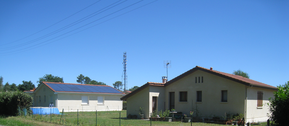 Panneau photovoltaïques sur toit maison